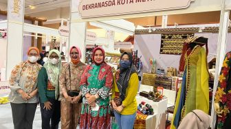 Dekranasda Metro Timba Banyak Pengalaman di Pameran Kriya Nusa 2022