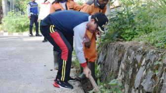 Wahdi Ajak Warga Metro Gotong-Royong dan Bekerjasama Atasi Banjir