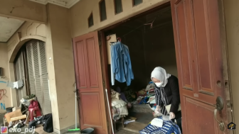 12 Tahun Tak Pernah Dibuka, Ternyata Banyak Barang Berharga di Kamar Ibu Eny! Simak Videonya