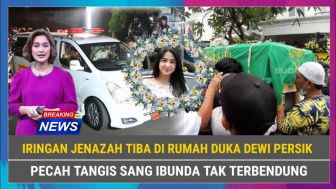 CEK FAKTA: Dewi Perssik Meninggal Dunia Akibat Sakit, Iringan Jenazah Tiba di Rumah Duka