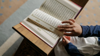 Mau Khatam Al-Qur'an Selama Bulan Ramadan? Simak Tips Berikut Ini