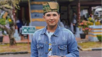Disebut Anwar Tidak Bisa Menikah di Indonesia, Jirayut: Pak Ustaz Apa Hukuman Buat Orang Lemes? Netizen Auto Ngakak