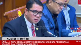 CEK FAKTA: Mahfud MD Tampar Arteria Dahlan Akibat Tuduhan 300 T