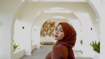 Pantas Berani Bikin Konten Dewasa, Oklin Fia Pakai Hijab Bukan buat Tutup Aurat, Richard Lee sampai Heran