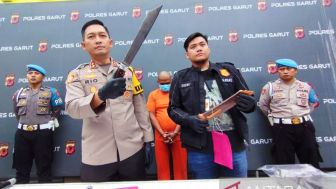 Sopir Mobil Elf Diancam Hukuman 10 Tahun Bui karena Acungkan Golok saat Macet dan Lawan Arus