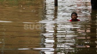Tinggi Muka Air Bendung Katulama Naik, Jakarta Siaga Banjir