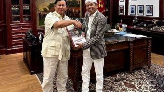 Dedi Mulyadi Pamer Foto Bareng Prabowo, Bergabung ke Gerindra?