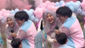Ungkap Jenis Kelamin Anak, Aksi Lompat Girang Aurel Bikin Publik Ngilu: Ngeri Lihatnya