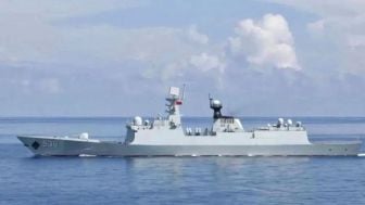 China Kirim Dua Kapal Perang ke Selat Makassar