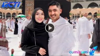 CEK FAKTA: Umroh Bareng, Arya Saloka Ucap Janji Suci ke Amanda Manopo di Depan Ka'bah