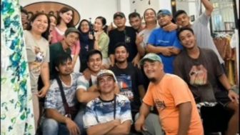 Keciduk Selingkuh, Syahnaz Rupanya Masih Syuting dengan Foto Tersenyum, Warganet: Dia Enggak Malu?