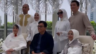 Pakai Kacamata Hitam Saat Kumpul Bareng Keluarga Reino Barack, Syahrini Jadi Gunjingan Netizen: Nggak Sopan