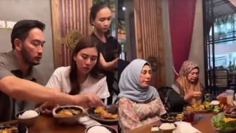 Ibu Jeje Jalan Bareng Amy Qanita Saat Panas Isu Perselingkuhan, Syahnaz Panen Cibiran: Pencitraan!