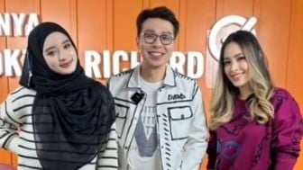 Semangati Lady Nayoan, Inara Rusli Sempat-sempatnya Sindir Eva Manurung: Mertua Gak Ikut Campur kan?