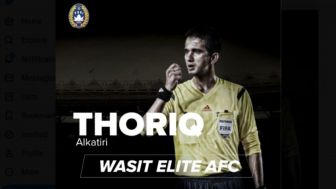 Wasit Thoriq Alkatiri Kontroversial di Laga Persebaya vs Barito Putra