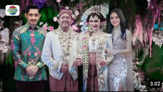 CEK FAKTA: Intip Momen Mesra Arya Saloka dan Amanda Manopo Hadiri Acara Pernikahan Denny Caknan dan Bella Bonita