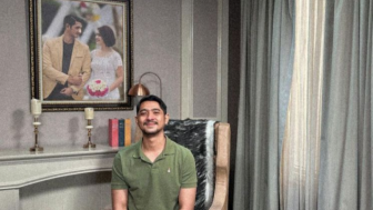 Arya Saloka Unggah Foto Berlatar Amanda Manopo, Netizen: Menuju Go Publik!