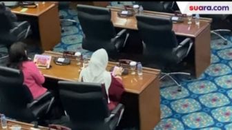 PDIP Copot Anggota DPRD Jakarta yang Main Slot di Rapat Paripurna