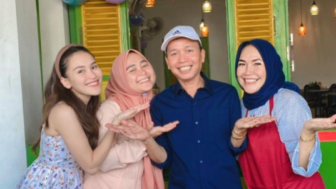 Keluarga Ayu Ting Ting  Buka Restoran Khas Betawi, Ramai Cibiran: Plagiat Warung Bang Mandra