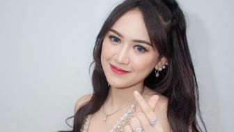 Happy Asmara Terang-terangan Akui Masih Sayang dengan Denny Caknan, Bella Bonita Galau