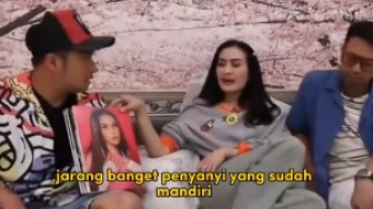 Iis Dahlia Puji Ayu Ting Ting di Depan Raffi Ahmad, Reaksi Suami Nagita Jadi Sorotan: Diam Bae..