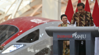 Peresmian Kereta Cepat oleh Presiden Jokowi Curi Perhatian Media-media Barat