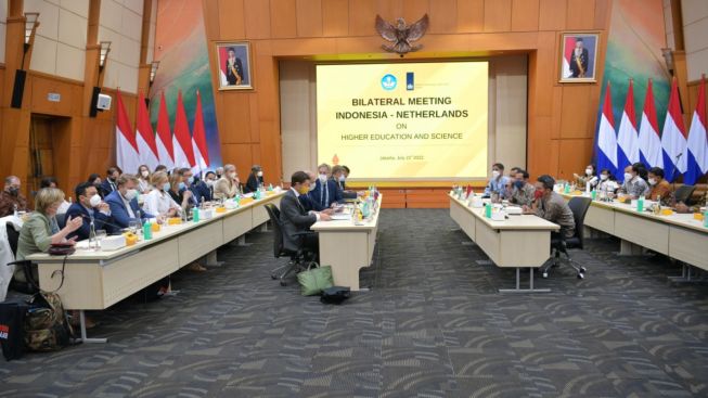 Kemendikbudristek Bertemu Menteri Pendidikan Belanda Guna Tingkatkan Kerja Sama Berbagai Bidang Ilmu Pengetahuan