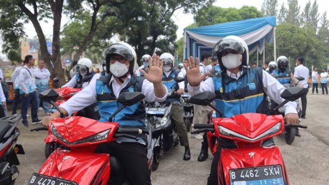 Lewat Touring Motor, PLN Kenalkan Kendaraan Bebas Emisi di Metro