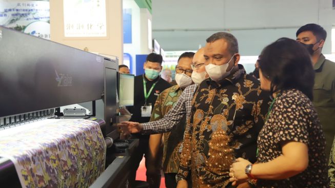 Pelaku Industri Tekstil Diminta  Tingkatkan Kompetensi dan Kualitas SDM