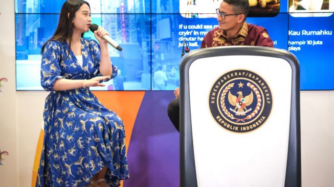 Terpilih Ikuti Kampanye EQUAL Spotify, Wajah Raisa Anggiani Mejeng di Billboard New York Times