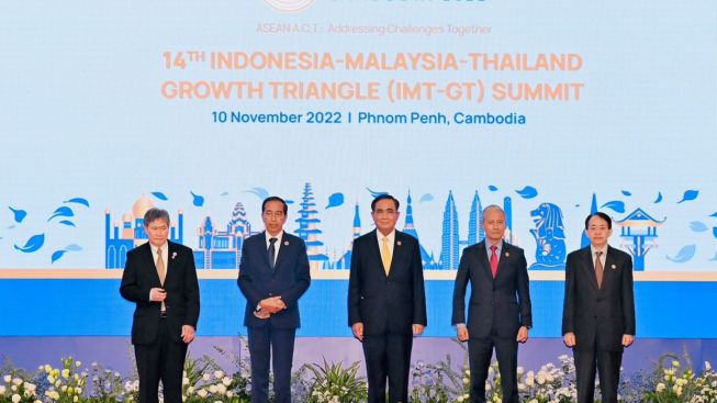 Jokowi Tekankan Pentingnya Implementasi Cetak Biru KTT IMT-GT 2022-2026