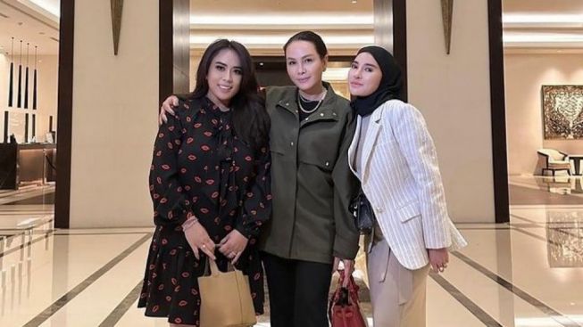 Kata Siapa Damai? Konflik Nikita Mirzani vs Bunda Corla Lanjut Terus!