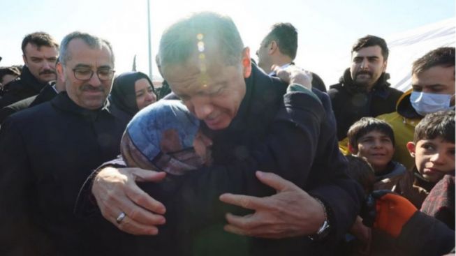 Bangkitkan Semangat Warga Usai Gempa Bumi Turki, Presiden Erdogan Minta Waktu Setahun untuk Berikan Akomodasi dan Layanan Penghidupan