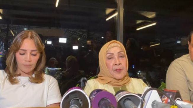 Ibu Ferry Irawan Sakit Hati ke Venna Melinda, Masih Kukuh Tak Ada KDRT
