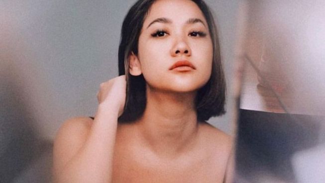 BCL Kena Cibir gegara Manggung di Klub Malam, Baju Seksi Jadi Sorotan Netizen: Terlalu Terbuka Bun