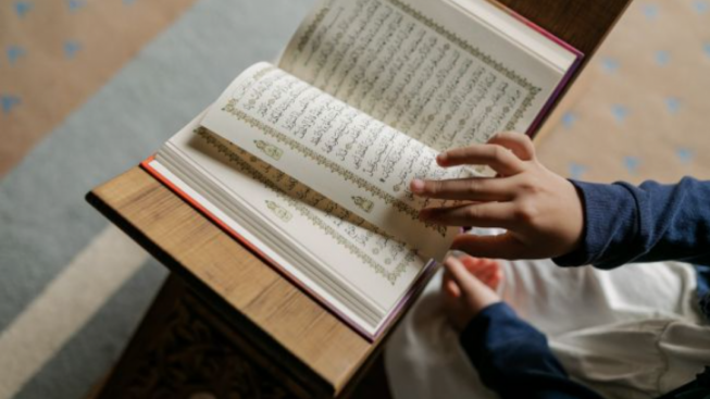 Mau Khatam Al-Qur'an Selama Bulan Ramadan? Simak Tips Berikut Ini