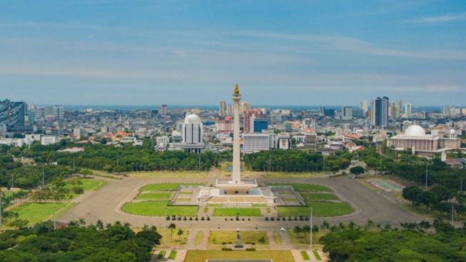 Pemprov Jakarta Habiskan Rp 100 Miliar untuk Tanam Kembali Pohon di Monas yang Digunduli Anies