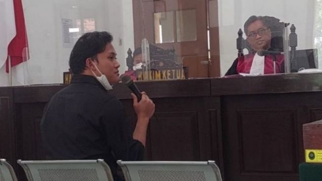 Selingkuhi Sule dan Tinggalkan Anak-anak, Rizky Febian Yakin Ibunya Kena Santet