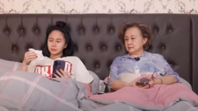 Denise Chariesta Hamil Tanpa Suami, Tanggapan Sang Ibu Bikin Nangis: Sakit Hatinya Luar Biasa