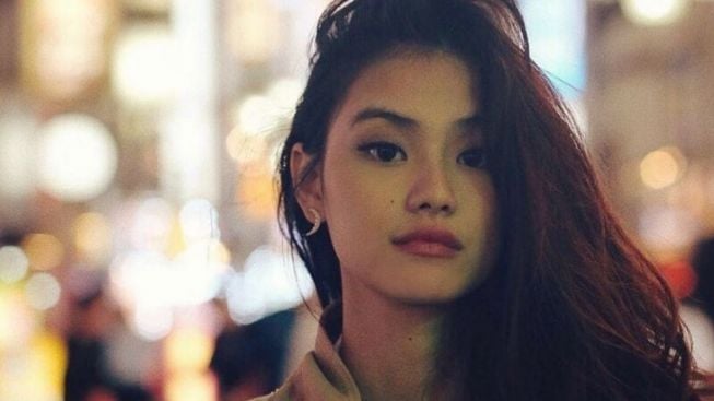 Profil Gege Elisa, Perempuan Yang Digosipkan Dekat dengan Desta