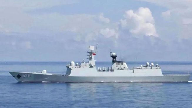 China Kirim Dua Kapal Perang ke Selat Makassar