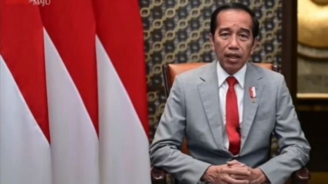 Jokowi Buka Suara Menterinya Diperiksa oleh Kejagung Terkait Kasus Ekspor Minyak Mentah