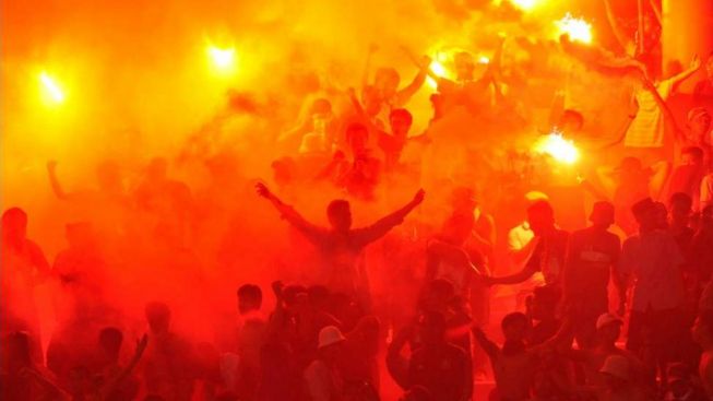 Pelatih Persib Bingung Bobotoh Kosongkan Tribun Stadion