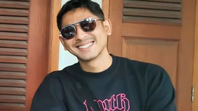 Arya Saloka Ingin Panjangkan Rambut hingga Gondrong dan Rawat Janggut, Warganet: Mau Caper Sama Siapa?