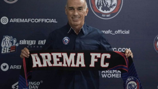 Fernando Valente Diumumkan Jadi Pelatih Arema FC