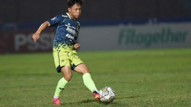 Arsan Makarin Masuk dalam Line Up Persib Bandung Vs Rans Nusantara FC, Benarkah?