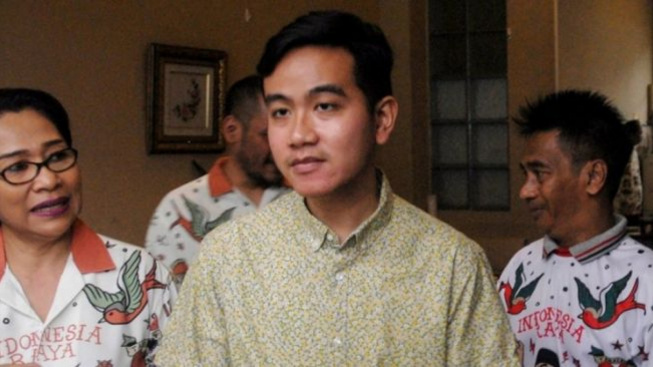 Gibran Bantah Kabar Kaesang Sudah Dapat Restu Jokowi Masuk PSI: Ngawur!