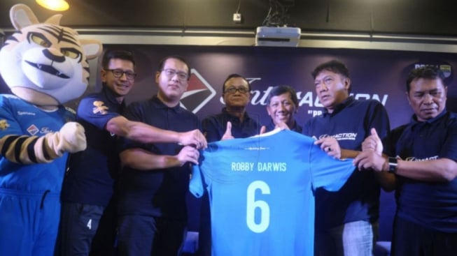 Persib Protes Keras Robi Darwis Cs Bentuk Persib Legend for GP, Dituding Disponsori Ganjar Pranowo