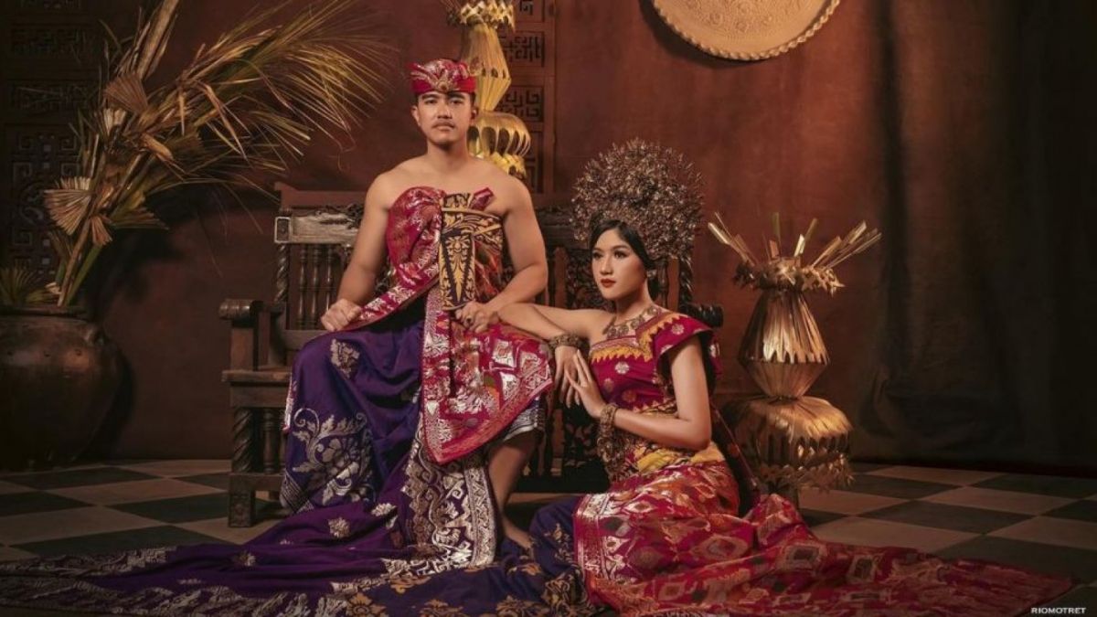 Foto prewedding Kaesang Pangarep dan Erina Gudono. [Rio Motret/Instagram @erinagudono's]