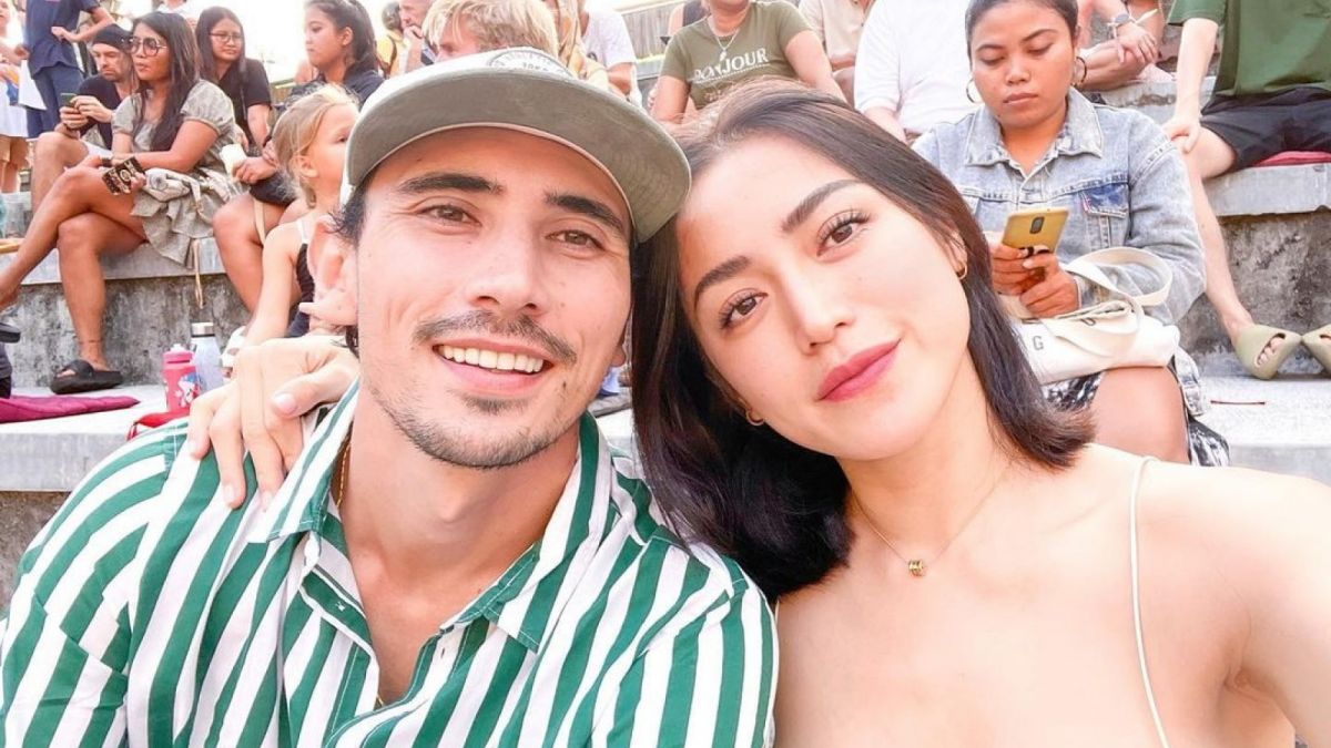 Baju yang dikenakan Jessica Iskandar [Instagram inijedar]